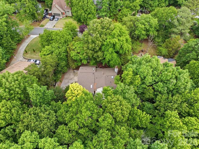 828 Old Bell Road, Charlotte, NC 28270.  MLS# CAR4374798, YatesRealty ID 18101. 