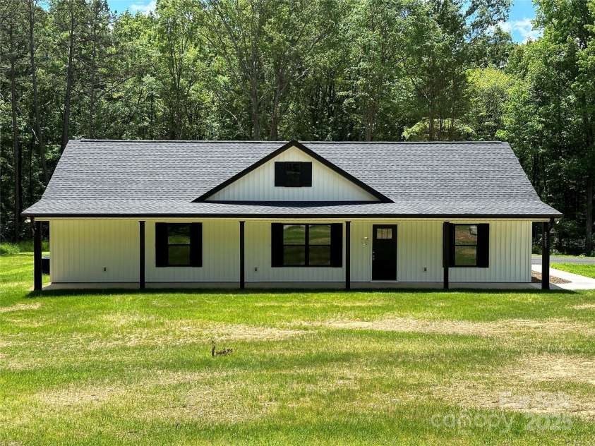 2227 Charlotte Highway, York, SC 29745.  MLS# CAR4211505, YatesRealty ID 18104. 