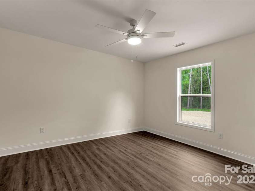 2227 Charlotte Highway, York, SC 29745.  MLS# CAR4211505, YatesRealty ID 18104. 