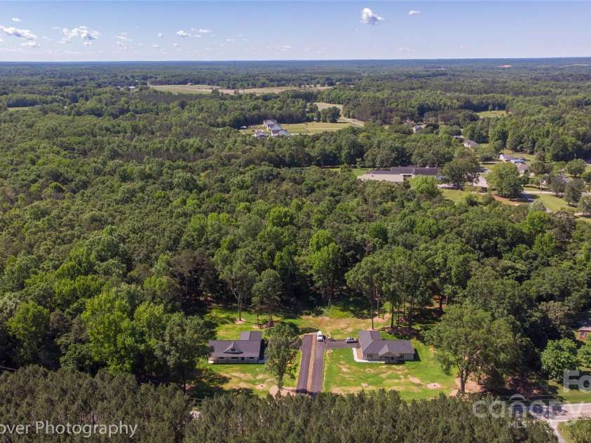 2227 Charlotte Highway, York, SC 29745.  MLS# CAR4211505, YatesRealty ID 18104. 