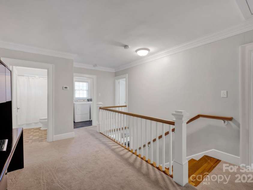 361 5th Street, Hickory, NC 28601.  MLS# CAR4264929, YatesRealty ID 18105. 