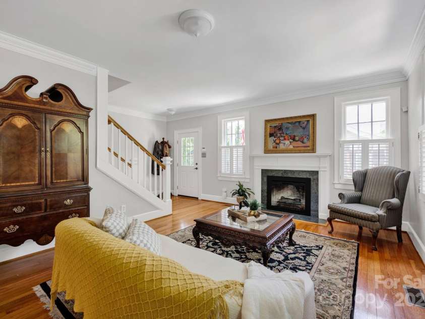 361 5th Street, Hickory, NC 28601.  MLS# CAR4264929, YatesRealty ID 18105. Formal living room