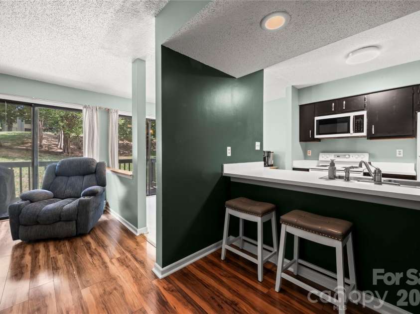 11066 Harrowfield Road, Charlotte, NC 28226.  MLS# CAR4375150, YatesRealty ID 18106. 