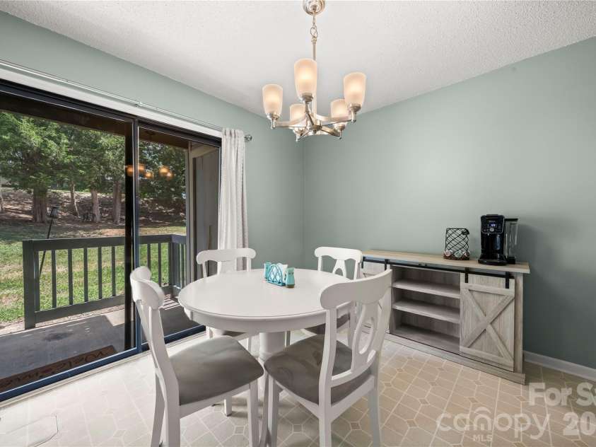 11066 Harrowfield Road, Charlotte, NC 28226.  MLS# CAR4375150, YatesRealty ID 18106. 