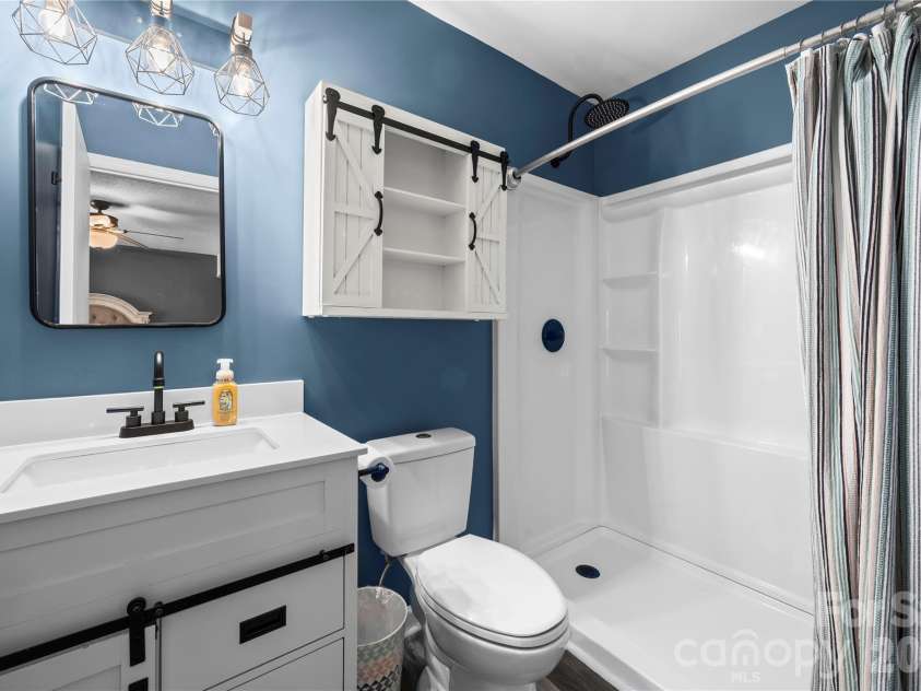 11066 Harrowfield Road, Charlotte, NC 28226.  MLS# CAR4375150, YatesRealty ID 18106. 