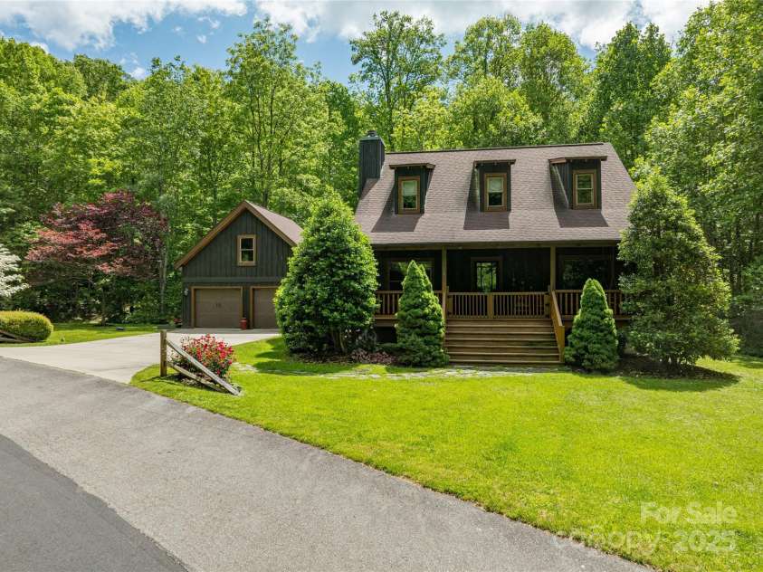 86 Sweet Birch Drive, Maggie Valley, NC 28751.  MLS# CAR4261566, YatesRealty ID 18106. 
