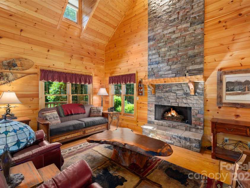 86 Sweet Birch Drive, Maggie Valley, NC 28751.  MLS# CAR4261566, YatesRealty ID 18106. 