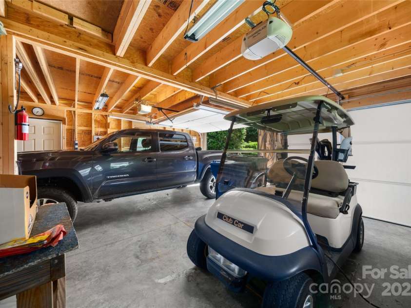 86 Sweet Birch Drive, Maggie Valley, NC 28751.  MLS# CAR4261566, YatesRealty ID 18106. 