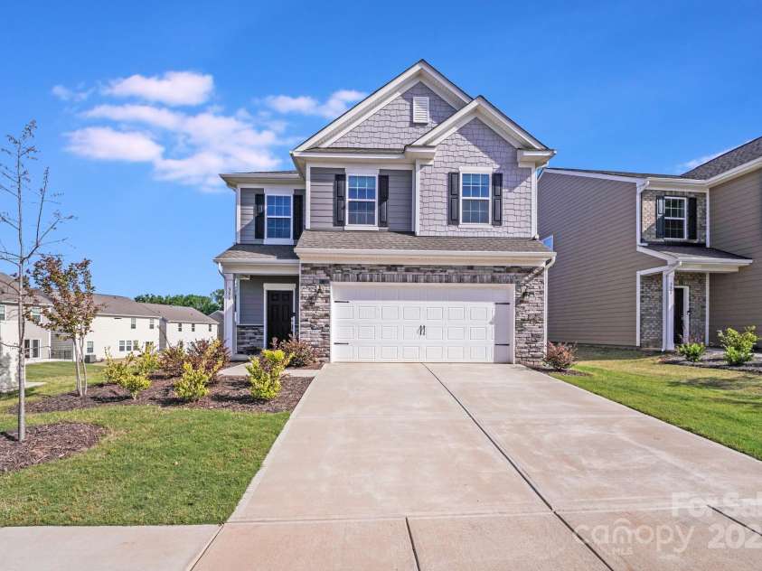 356 Runner Stone Lane, Fort Mill, SC 29715.  MLS# CAR4253320, YatesRealty ID 18108. 