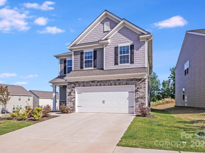 356 Runner Stone Lane, Fort Mill, SC 29715.  MLS# CAR4253320, YatesRealty ID 18108. 