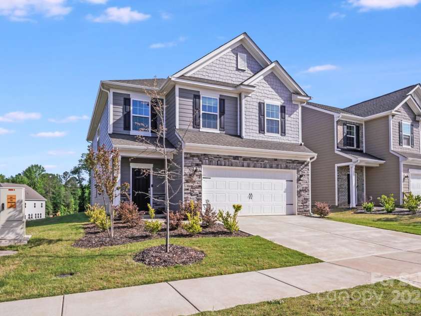 356 Runner Stone Lane, Fort Mill, SC 29715.  MLS# CAR4253320, YatesRealty ID 18108. 