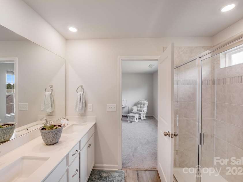 356 Runner Stone Lane, Fort Mill, SC 29715.  MLS# CAR4253320, YatesRealty ID 18108. Clean lines and finishes