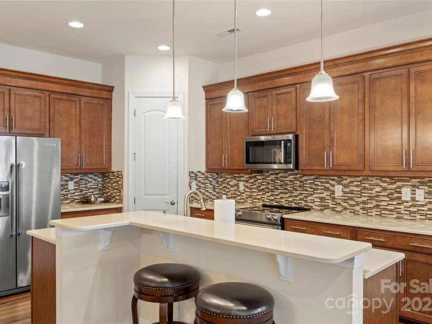5422 Shannon Bell Lane, Charlotte, NC 28277.  MLS# CAR4253250, YatesRealty ID 18109. 