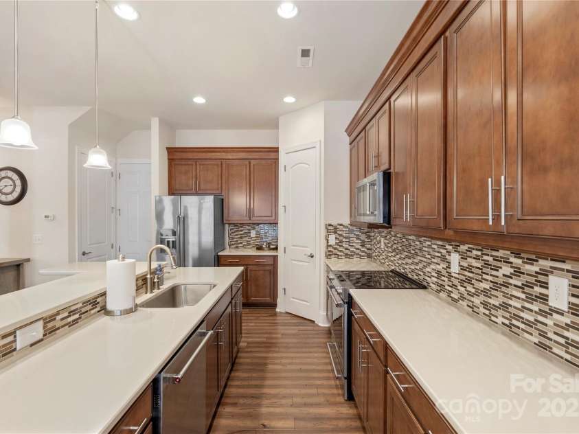 5422 Shannon Bell Lane, Charlotte, NC 28277.  MLS# CAR4253250, YatesRealty ID 18109. 