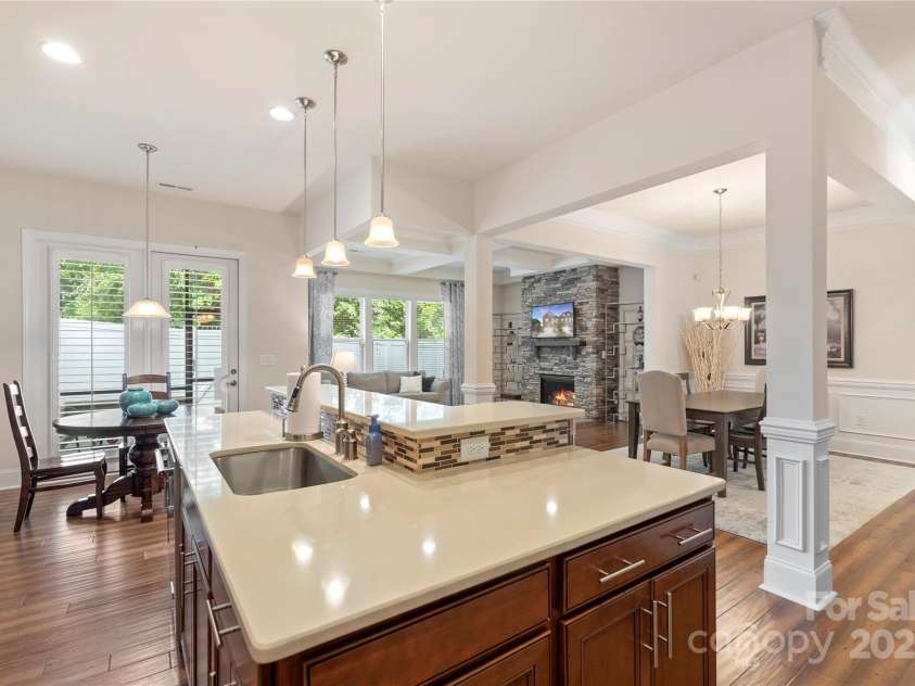 5422 Shannon Bell Lane, Charlotte, NC 28277.  MLS# CAR4253250, YatesRealty ID 18109. 