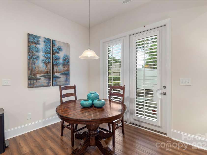 5422 Shannon Bell Lane, Charlotte, NC 28277.  MLS# CAR4253250, YatesRealty ID 18109. 