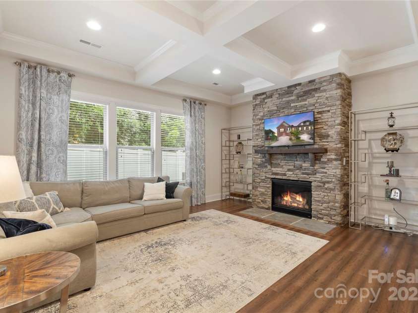 5422 Shannon Bell Lane, Charlotte, NC 28277.  MLS# CAR4253250, YatesRealty ID 18109. 