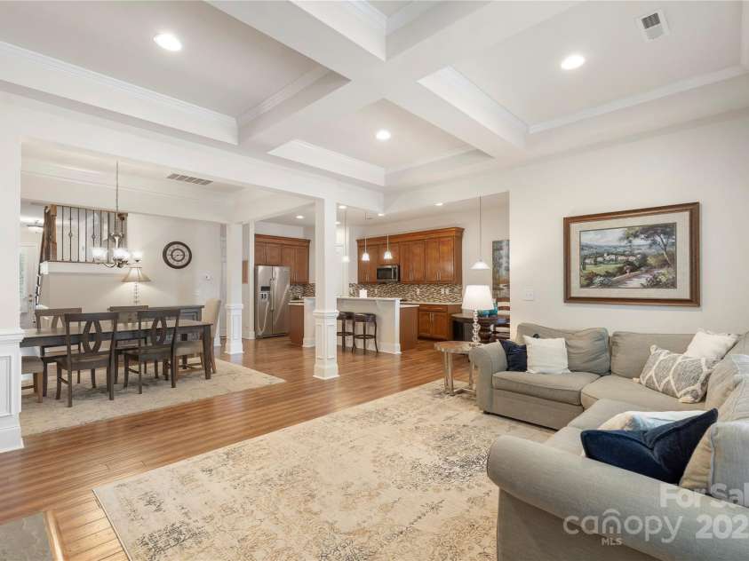 5422 Shannon Bell Lane, Charlotte, NC 28277.  MLS# CAR4253250, YatesRealty ID 18109. 