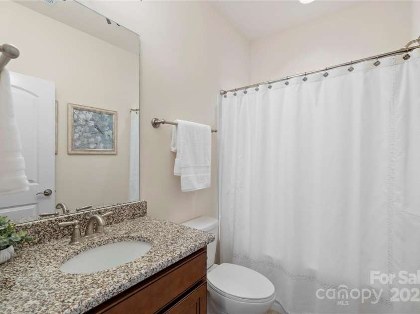 5422 Shannon Bell Lane, Charlotte, NC 28277.  MLS# CAR4253250, YatesRealty ID 18109. 