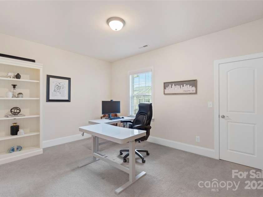 5422 Shannon Bell Lane, Charlotte, NC 28277.  MLS# CAR4253250, YatesRealty ID 18109. 