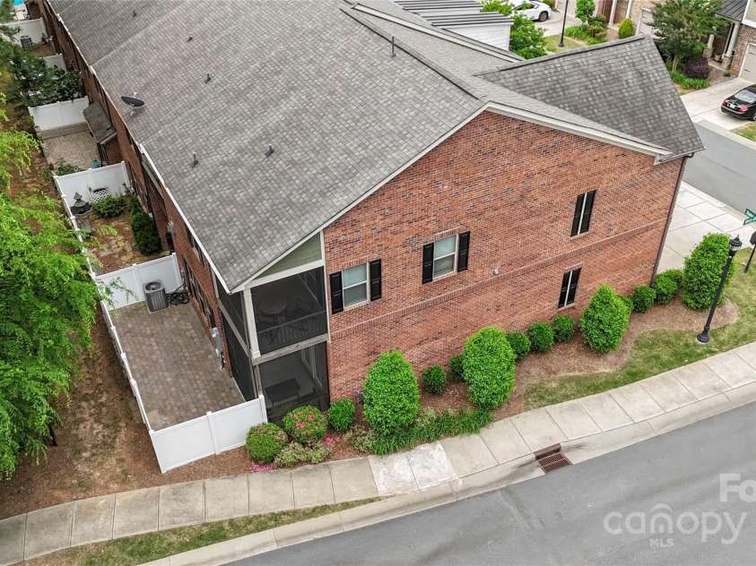 5422 Shannon Bell Lane, Charlotte, NC 28277.  MLS# CAR4253250, YatesRealty ID 18109. 
