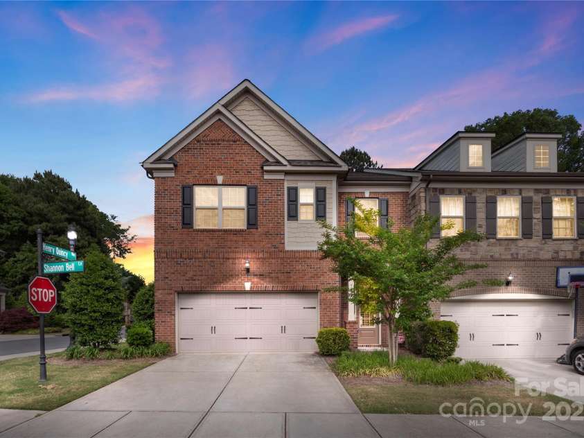5422 Shannon Bell Lane, Charlotte, NC 28277.  MLS# CAR4253250, YatesRealty ID 18109. 