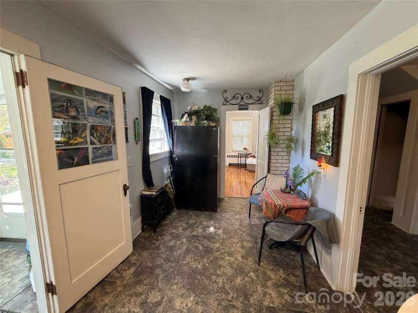 110 Lincoln Avenue, Marion, NC 28752.  MLS# CAR4366576, YatesRealty ID 18110. 