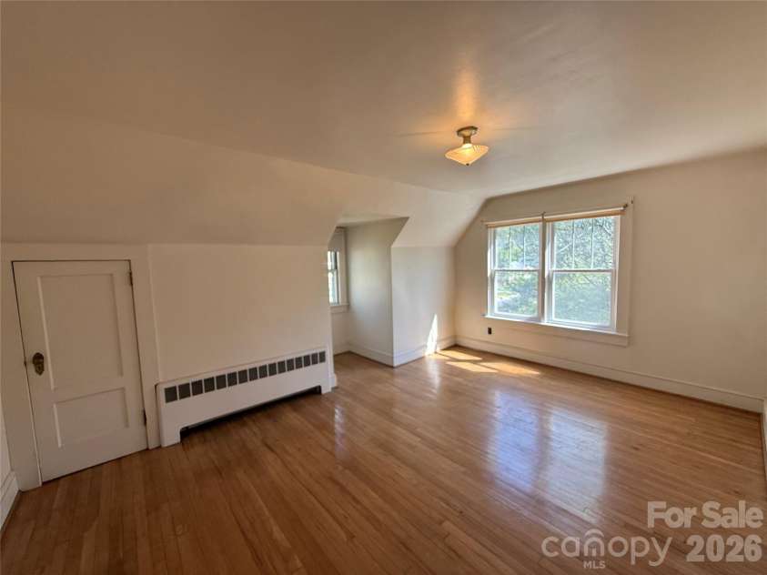 110 Lincoln Avenue, Marion, NC 28752.  MLS# CAR4366576, YatesRealty ID 18110. 