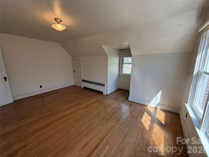 110 Lincoln Avenue, Marion, NC 28752.  MLS# CAR4366576, YatesRealty ID 18110. 