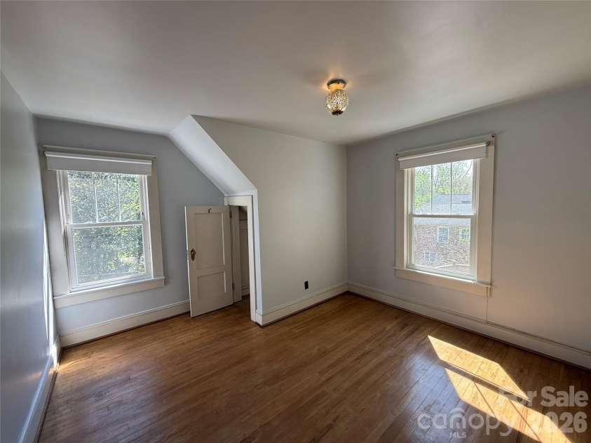 110 Lincoln Avenue, Marion, NC 28752.  MLS# CAR4366576, YatesRealty ID 18110. 