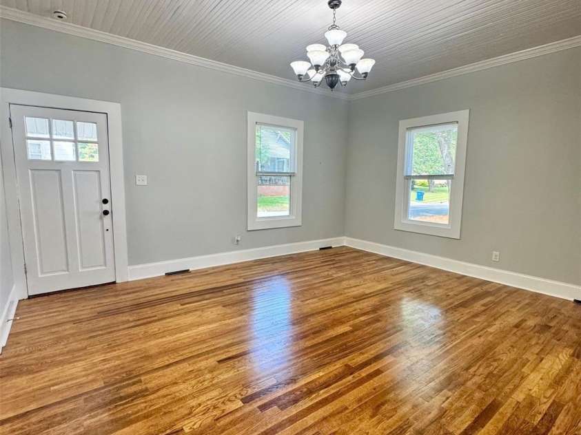 315 Lowrance Avenue, Mooresville, NC 28115.  MLS# CAR4376744, YatesRealty ID 18111. 