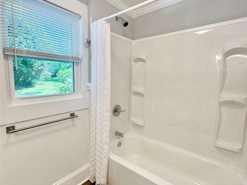 315 Lowrance Avenue, Mooresville, NC 28115.  MLS# CAR4376744, YatesRealty ID 18111. 