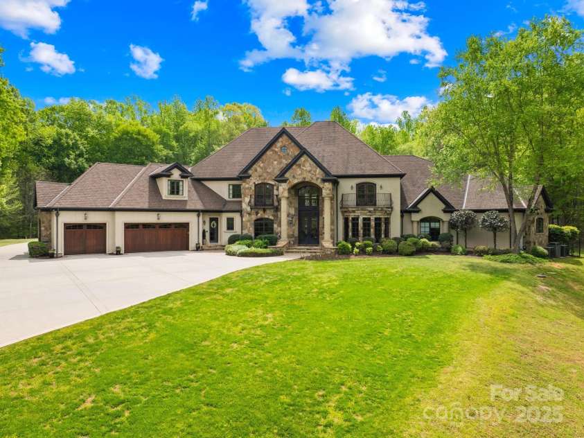 8451 Ridgewood Road, Sherrills Ford, NC 28673.  MLS# CAR4252707, YatesRealty ID 18111. 