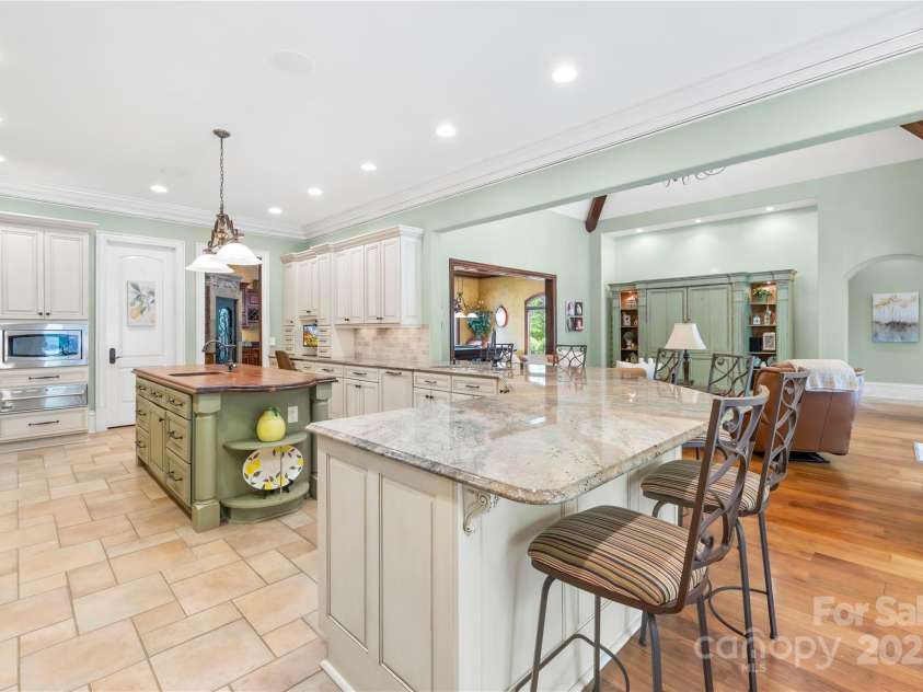 8451 Ridgewood Road, Sherrills Ford, NC 28673.  MLS# CAR4252707, YatesRealty ID 18111. 