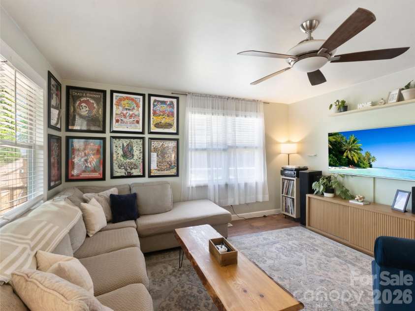 10 McTindal Circle, Asheville, NC 28803.  MLS# CAR4375699, YatesRealty ID 18112. 