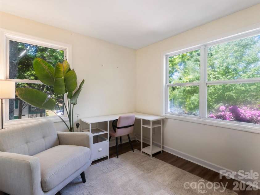 10 McTindal Circle, Asheville, NC 28803.  MLS# CAR4375699, YatesRealty ID 18112. 
