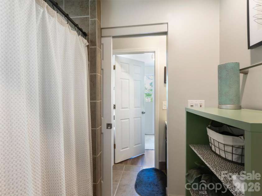 10 McTindal Circle, Asheville, NC 28803.  MLS# CAR4375699, YatesRealty ID 18112. 