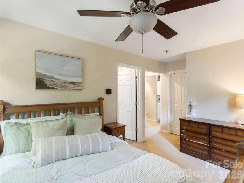 10 McTindal Circle, Asheville, NC 28803.  MLS# CAR4375699, YatesRealty ID 18112. 