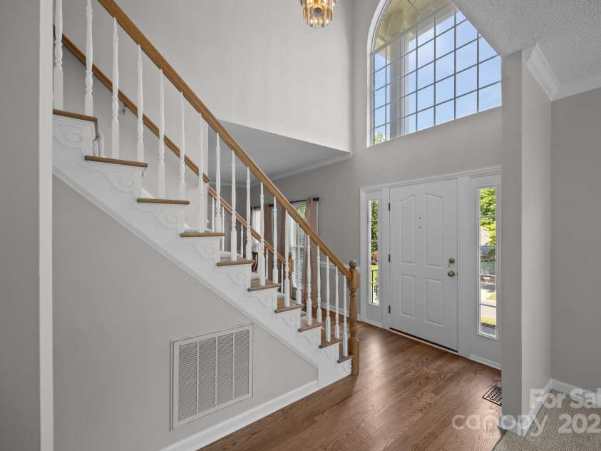 9000 Stourbridge Drive, Huntersville, NC 28078.  MLS# CAR4247651, YatesRealty ID 18112. 