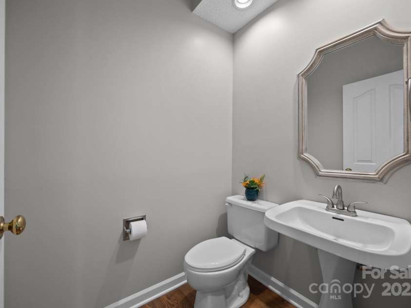 9000 Stourbridge Drive, Huntersville, NC 28078.  MLS# CAR4247651, YatesRealty ID 18112. 