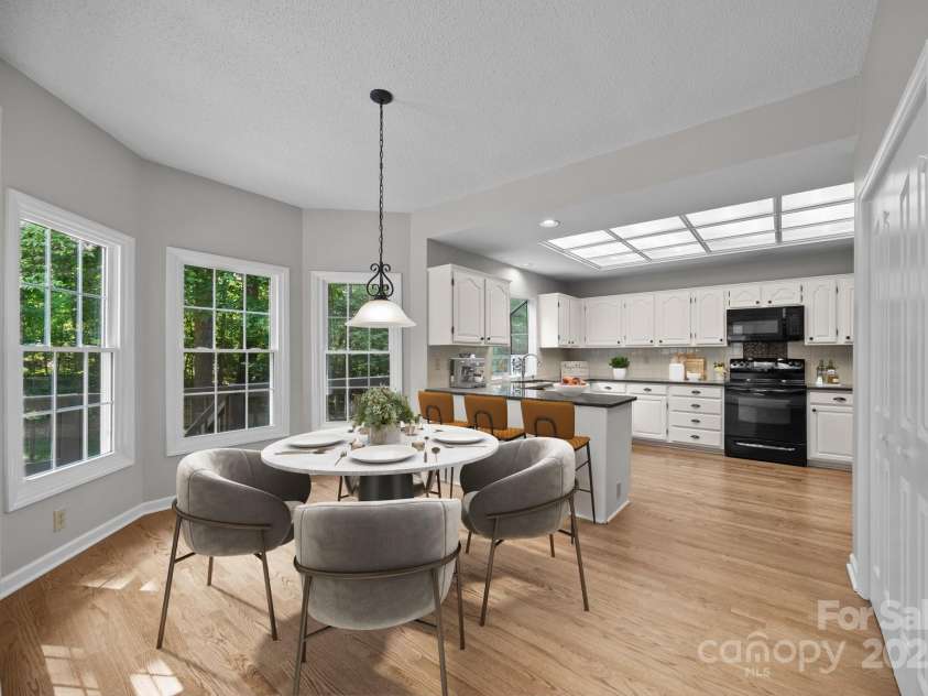 9000 Stourbridge Drive, Huntersville, NC 28078.  MLS# CAR4247651, YatesRealty ID 18112. 