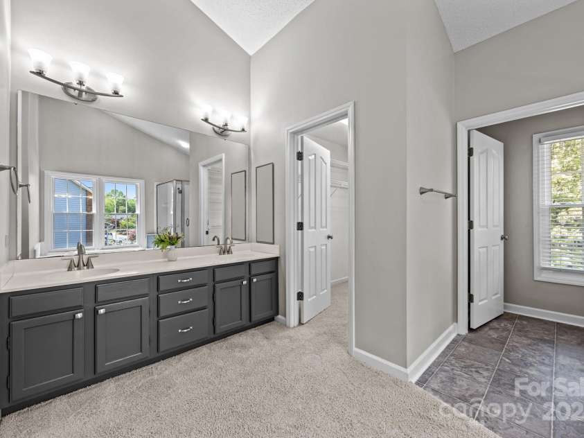 9000 Stourbridge Drive, Huntersville, NC 28078.  MLS# CAR4247651, YatesRealty ID 18112. 