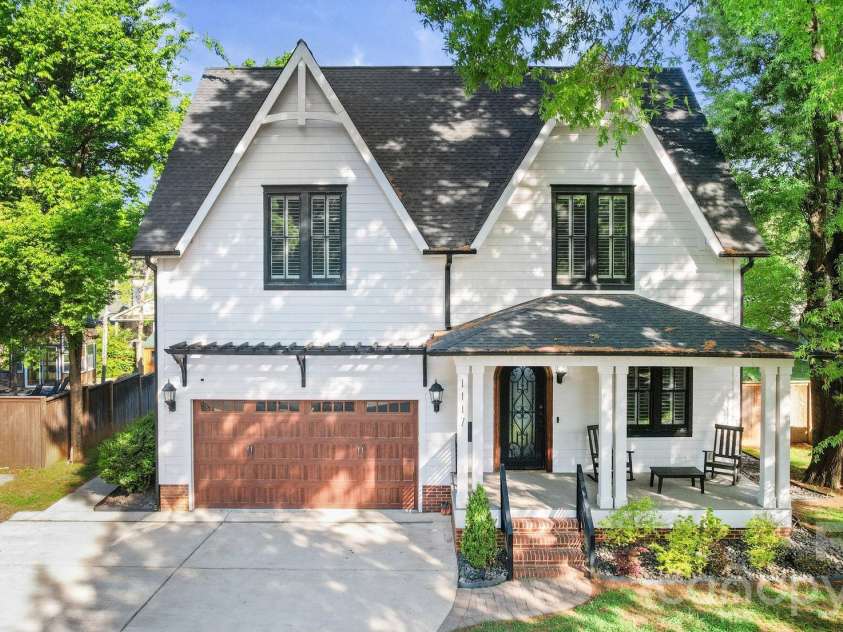 1117 Pamlico Street, Charlotte, NC 28205.  MLS# CAR4368610, YatesRealty ID 18118. 