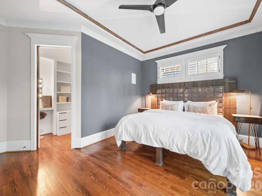 1117 Pamlico Street, Charlotte, NC 28205.  MLS# CAR4368610, YatesRealty ID 18118. 