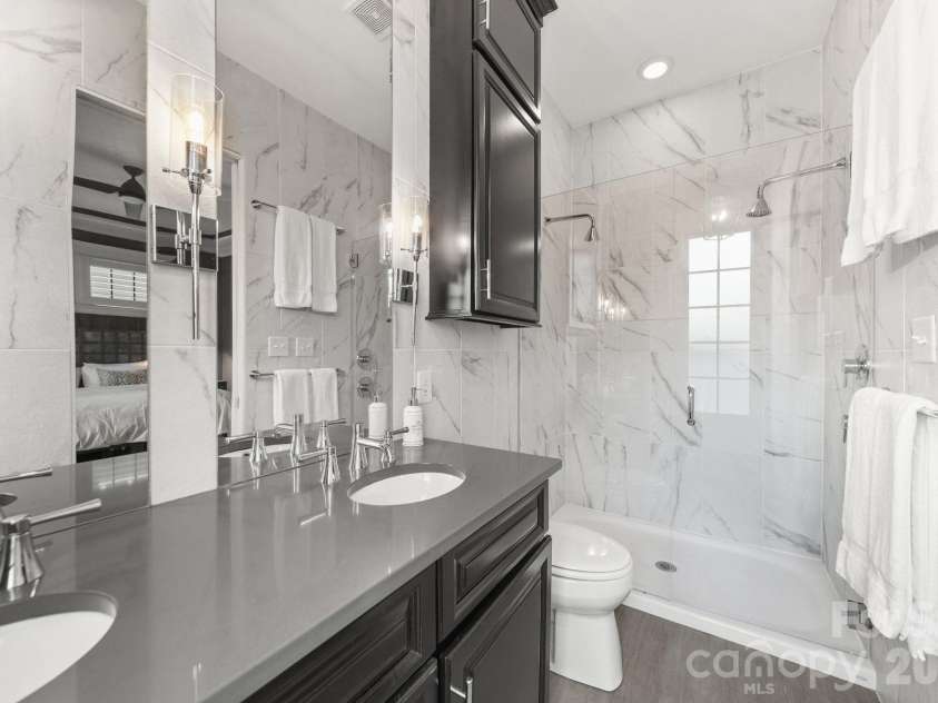 1117 Pamlico Street, Charlotte, NC 28205.  MLS# CAR4368610, YatesRealty ID 18118. 