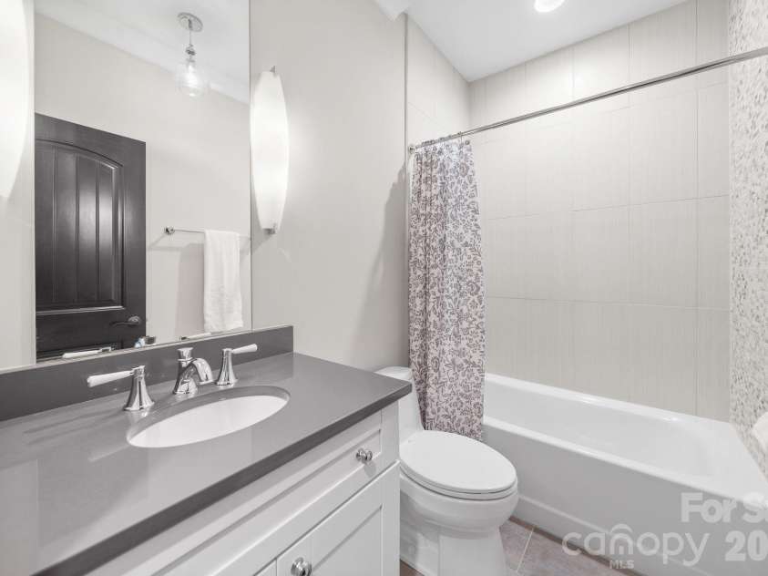 1117 Pamlico Street, Charlotte, NC 28205.  MLS# CAR4368610, YatesRealty ID 18118. 