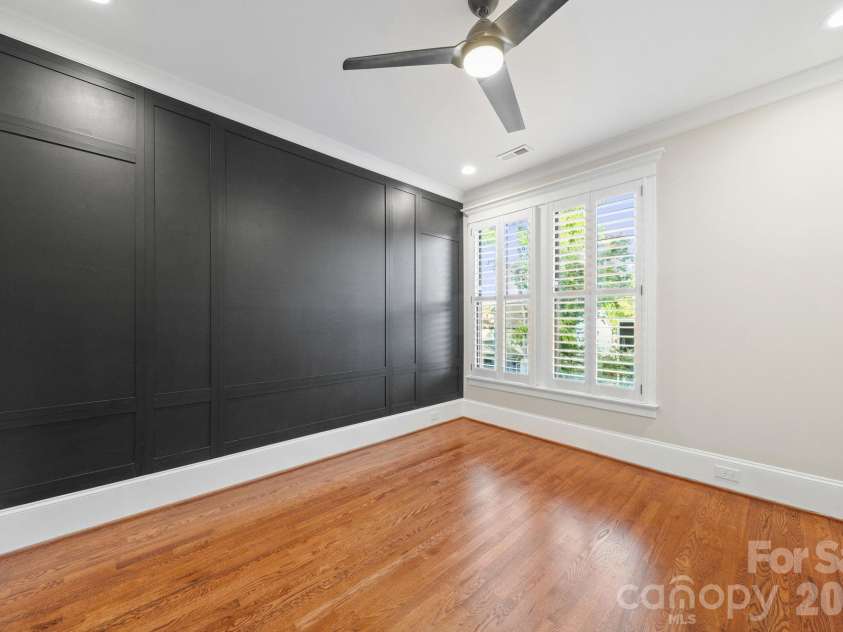 1117 Pamlico Street, Charlotte, NC 28205.  MLS# CAR4368610, YatesRealty ID 18118. 