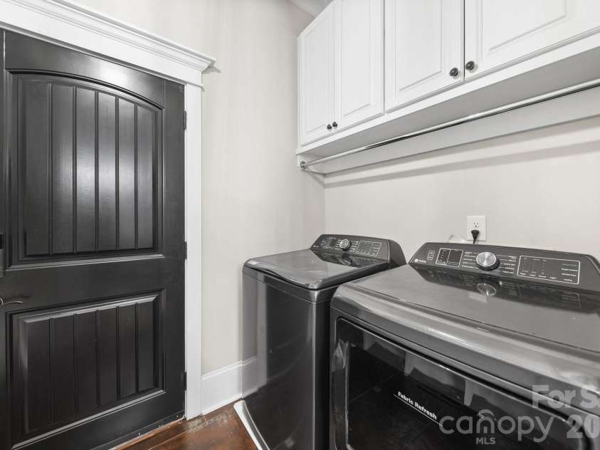 1117 Pamlico Street, Charlotte, NC 28205.  MLS# CAR4368610, YatesRealty ID 18118. 
