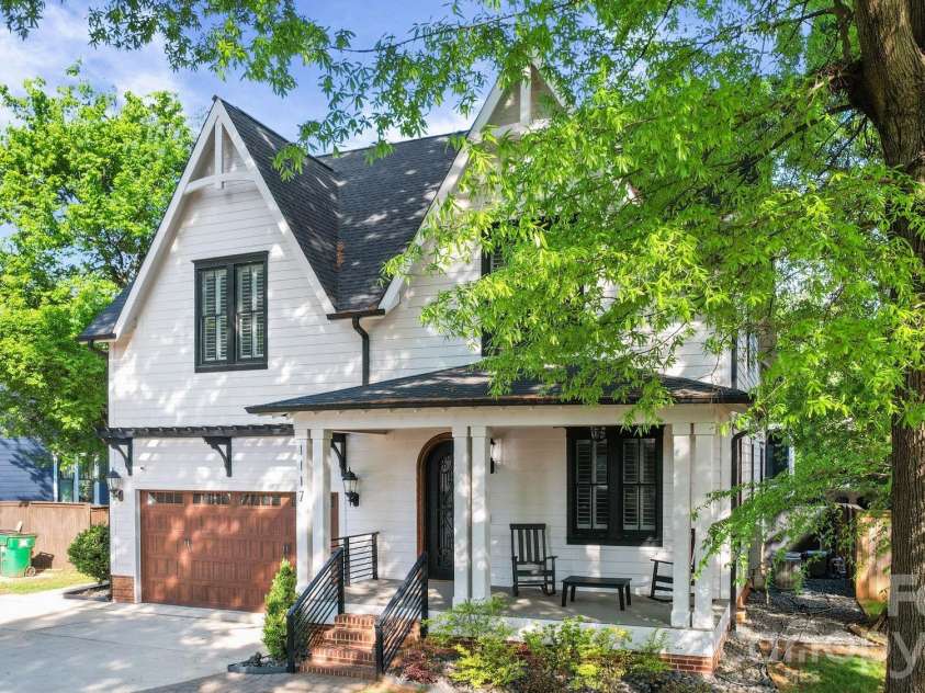 1117 Pamlico Street, Charlotte, NC 28205.  MLS# CAR4368610, YatesRealty ID 18118. 