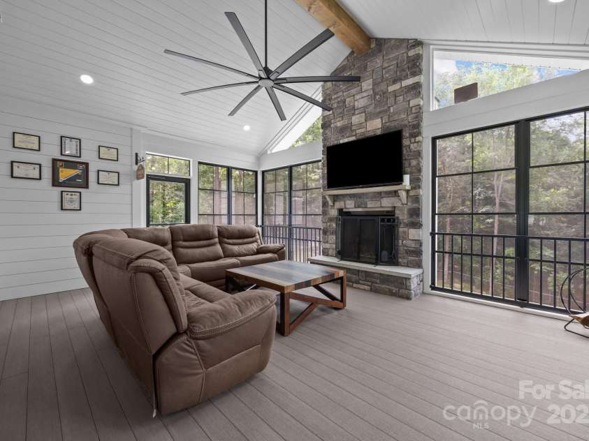 2577 Bonnybrook Circle, Rock Hill, SC 29732.  MLS# CAR4263374, YatesRealty ID 18118. 3 seasons room is an extension of your living space!